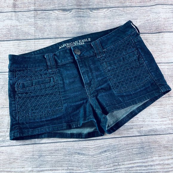 American Eagle sz12 dark wash shorty short stretch